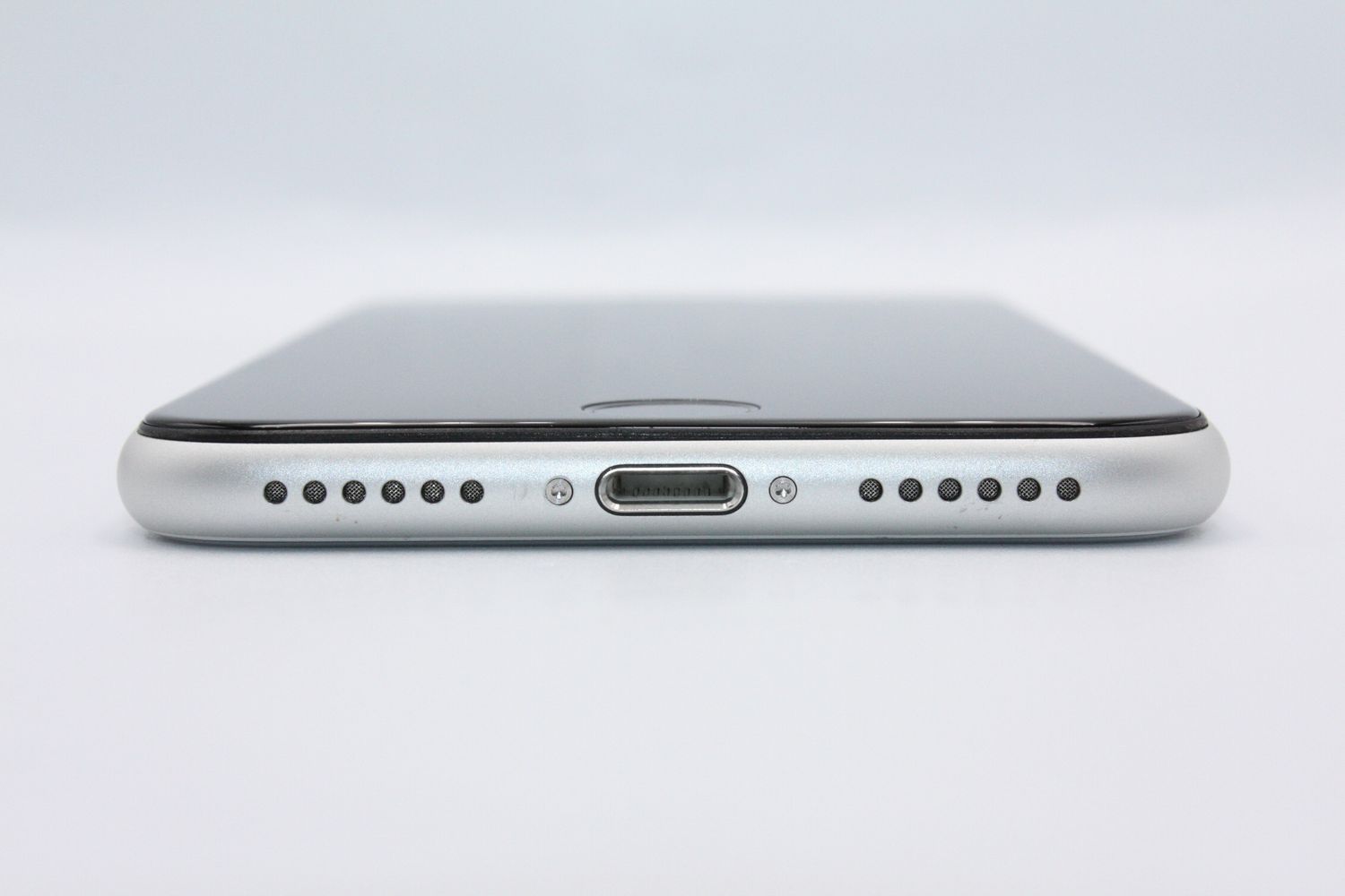 ムスビー｜訳あり特価 iPhoneSE 第2世代 64GB ホワイト SIMロック解除
