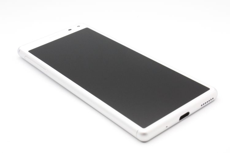 �������ò� Xperia8 SOV42 �ۥ磻�� SIM���å�����Ѥ� A���