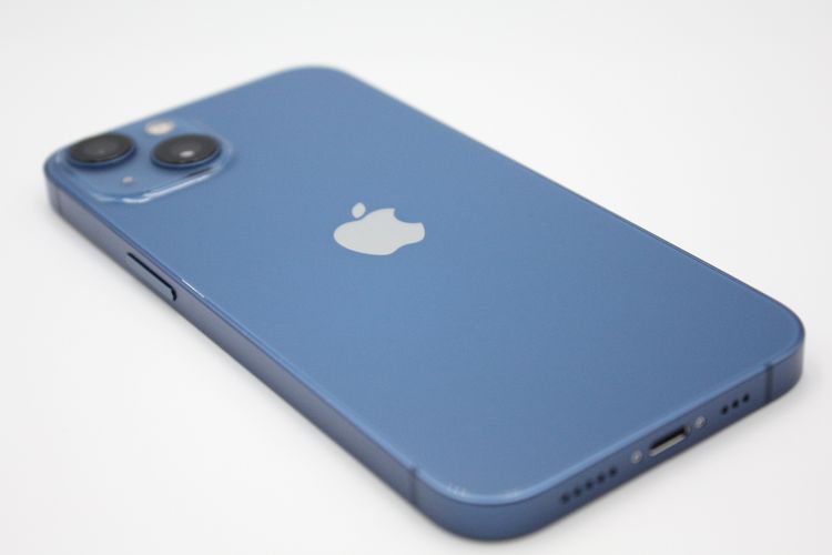 �������ò� �Хåƥ꡼�����ɹ�(100��) iPhone13 128GB �֥롼 SIM�ե꡼