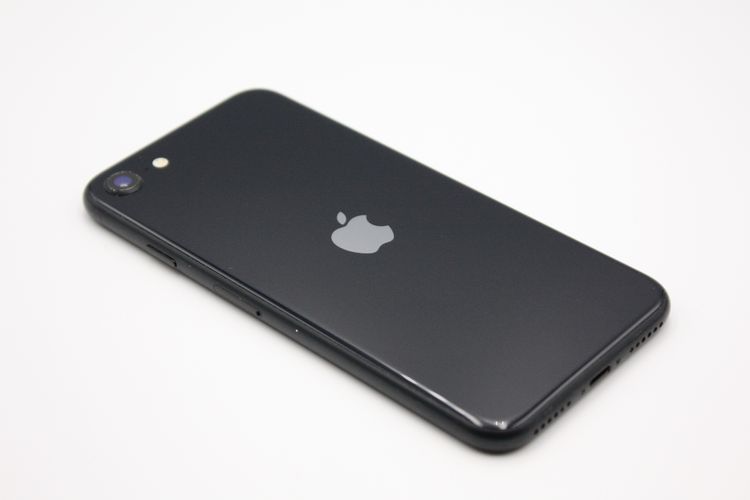 iPhoneSE ��3���� 64GB SIM�ե꡼ �ߥåɥʥ��� B���