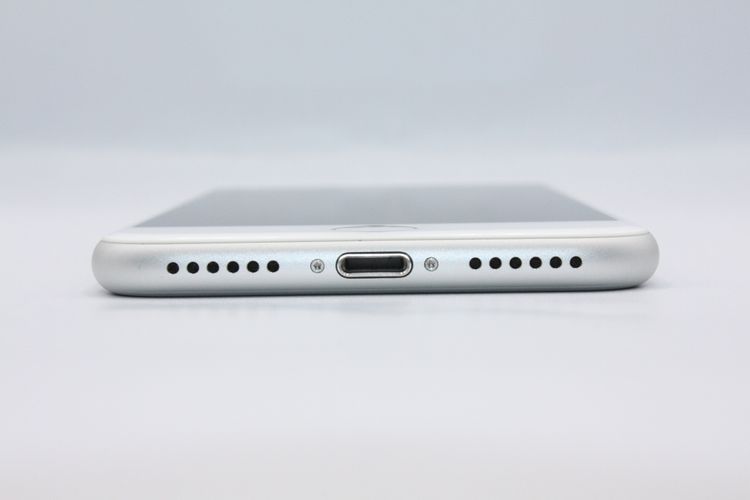 iPhone7 32GB SIM���å�����Ѥ� ����С� B���