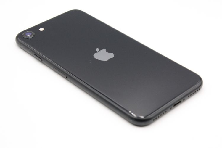 iPhoneSE ��3���� 64GB SIM�ե꡼ �ߥåɥʥ��� C���