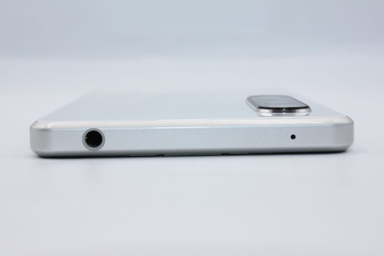 Xperia 1 II SOG01 �ۥ磻�� SIM���å�����Ѥ� B���