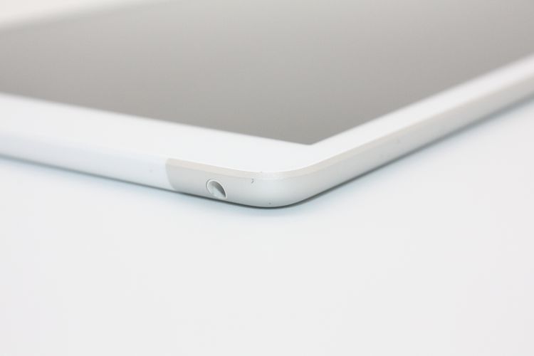 iPad ��7���� Wi-Fi+Cellular 32GB SIM�ե꡼ ����С� C���