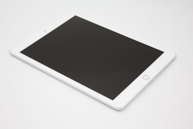 iPad��6���� 32GB Wi-Fi+Cellular��ǥ� Silver B���