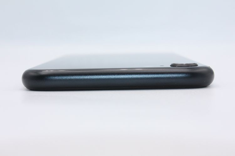 ���� iPhoneSE ��3���� 64GB SIM�ե꡼ �ߥåɥʥ��� A���