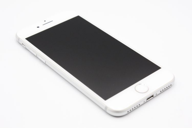 �Хåƥ꡼�����ɹ�(98%) iPhone7 32GB SIM���å�����Ѥ� ����С� B���