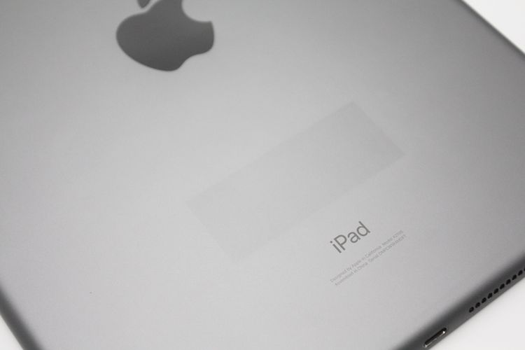 iPad ��7���� Wi-Fi+Cellular 32GB SIM�ե꡼ ���ڡ������쥤 B���