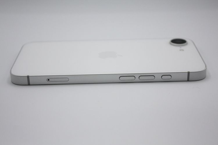 ����Ʊ���� �Хåƥ꡼�����ɹ�(99%) iPhone16e 128GB �ۥ磻��