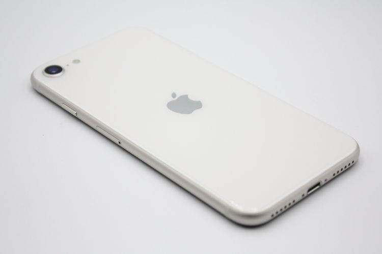 �Хåƥ꡼�����ɹ�(97��) iPhoneSE ��3���� 64GB SIM�ե꡼ C���