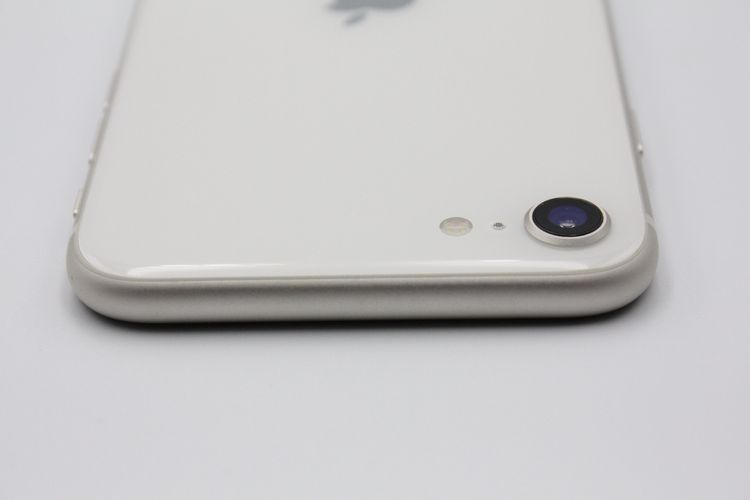 �Хåƥ꡼����Ʊ��(100%) iPhone SE ��3���� 64GB