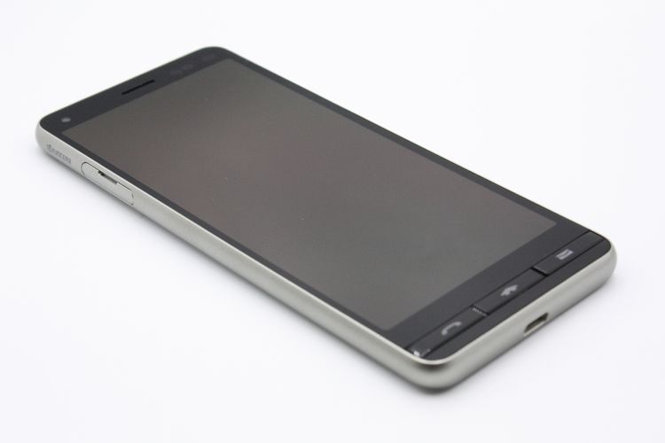 BASIO4（au・） 商品一覧｜ムスビー【中古スマホ・中古タブレット専門