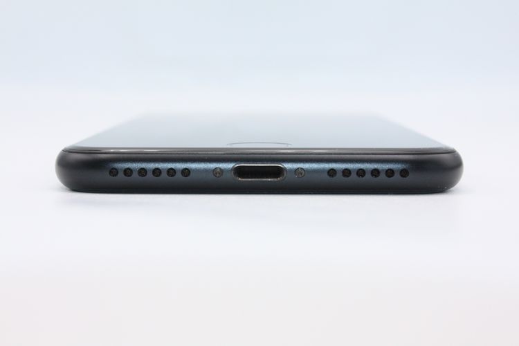 iPhoneSE ��3���� 64GB SIM�ե꡼ �ߥåɥʥ��� B���