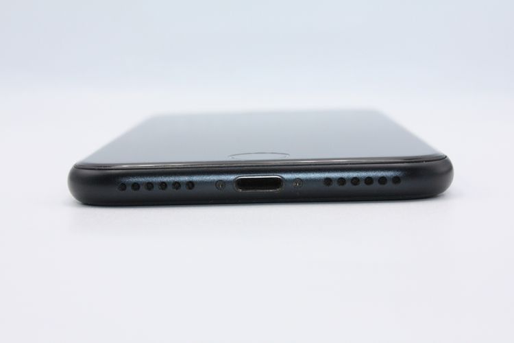 �Хåƥ꡼�����ɹ�(95%) iPhoneSE ��3���� 64GB SIM�ե꡼ B���