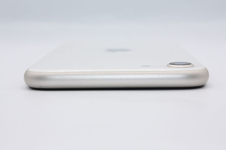�Хåƥ꡼�����ɹ�(94��) iPhoneSE ��3���� 64GB �������饤�� B���