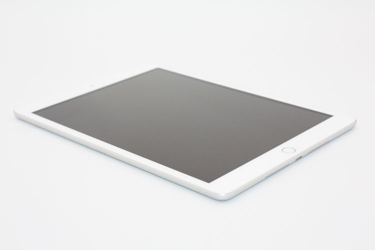 iPad ��7���� Wi-Fi+Cellular 32GB SIM�ե꡼ ����С� B���