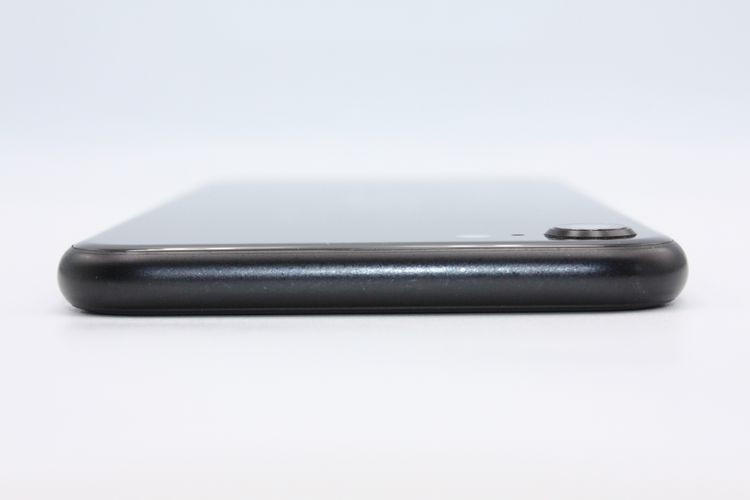 �������ò� iPhoneSE ��2���� 64GB �֥�å� SIM���å�����Ѥ� B���