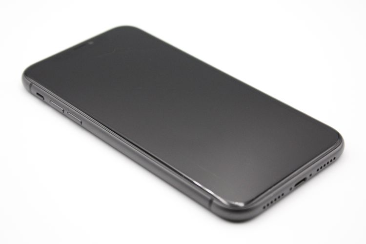 �������ò� iPhone11 64GB SIM���å�����Ѥ� �֥�å� C���