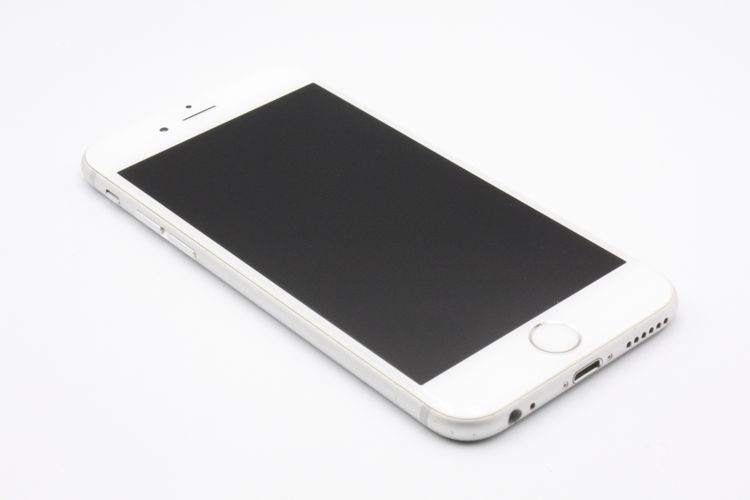 �Хåƥ꡼�����ɹ�(96��) iPhone6s 16GB SIM���å�����Ѥ� ����С� B���