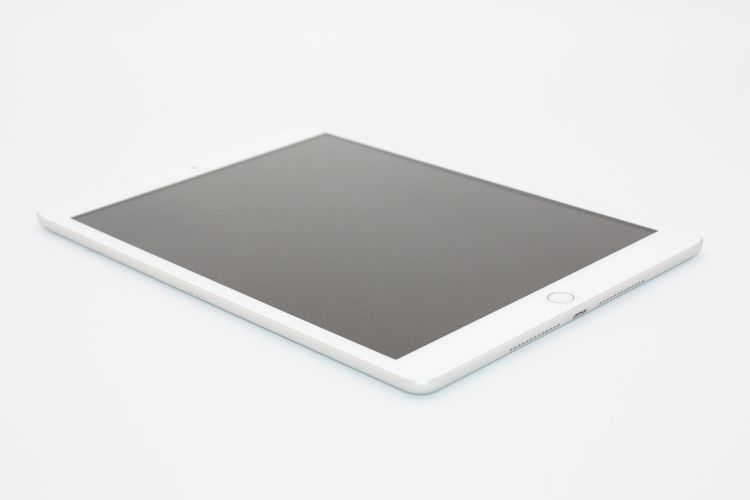 iPad ��7���� Wi-Fi+Cellular 32GB SIM�ե꡼ ����С� C���