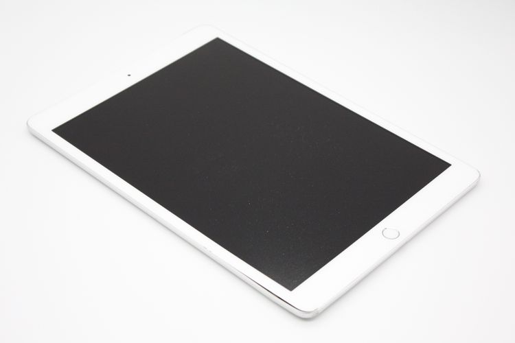 �������ò� iPad ��8���� 128GB Wi-Fi+Cellular��ǥ� ����С� J���