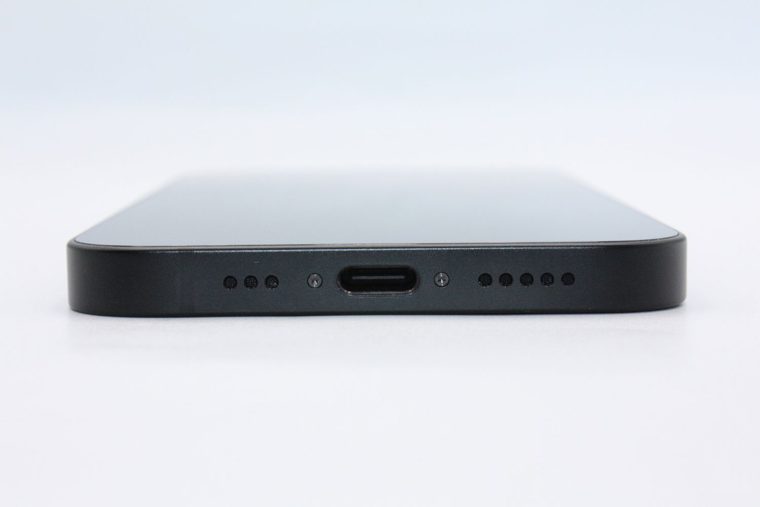 ムスビー｜訳あり特価 バッテリー状態良好(100%) iPhone16e 128GB