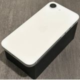 �ڥХåƥ꡼100��ۡڿ���Ʊ�͡�iPhone 16e��128GB��SIM�ե꡼