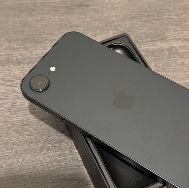 �ڿ���Ʊ�͡�iPhone 16e��128GB��SIM�ե꡼