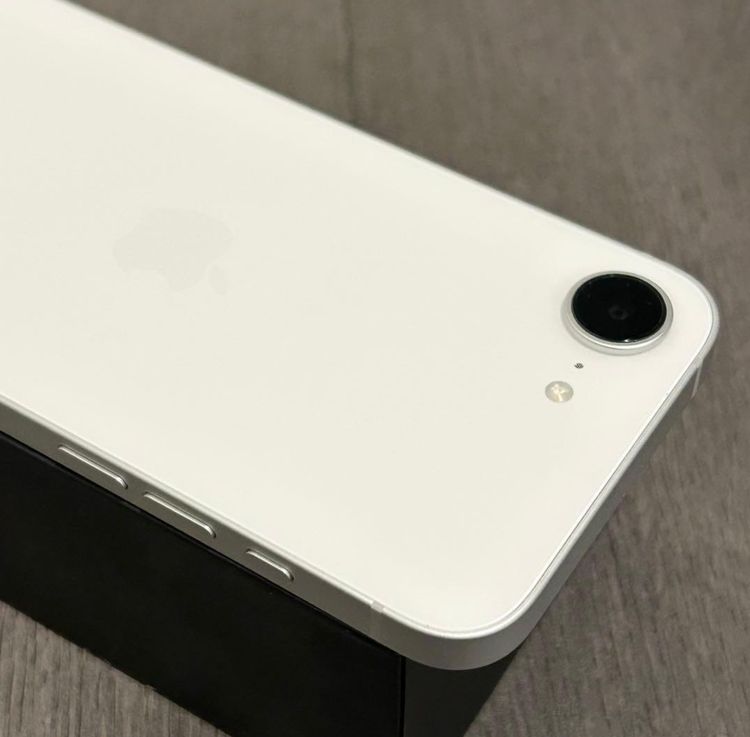 �ڥХåƥ꡼100��ۡ�Ķ���ʡ�iPhone 16e��128GB��SIM�ե꡼