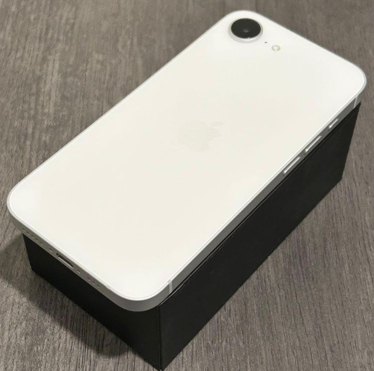 �ڥХåƥ꡼100��ۡڿ���Ʊ�͡�iPhone 16e��128GB��SIM�ե꡼