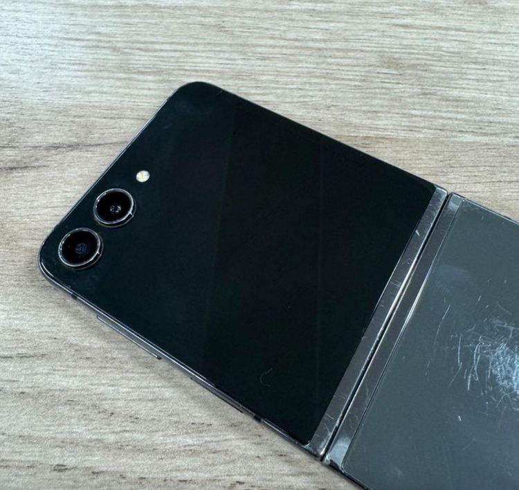 �����ʡ�Android Galaxy Flip 5��256gb��SIM�ե꡼