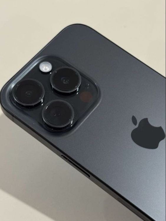 �Хåƥ꡼89% ���ʡ�iPhone 15 Pro��512GB��SIM�ե꡼��