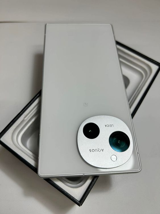 AQUOS R9 | 256GB | A401SH | SIM�ե꡼