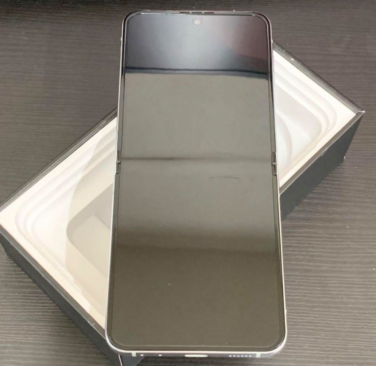 【美品】Android Galaxy Flip 5|256gb|SIMフリー ムスビー|美品 Android Galaxy Flip 5|256gb|SIMフリー