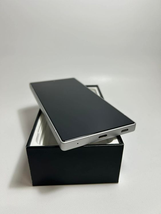 AQUOS R9 | 256GB | A401SH | SIM�ե꡼