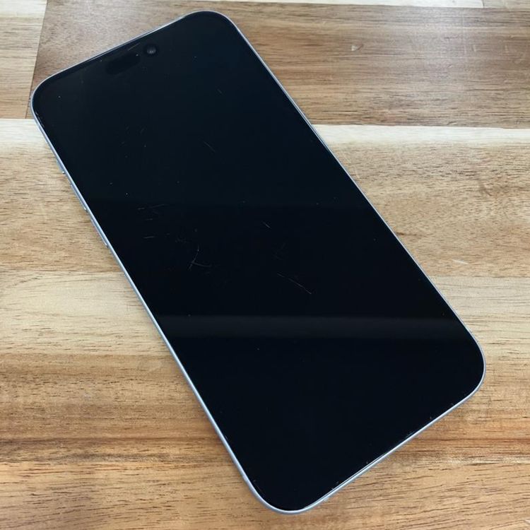 Хåƥ꡼88%SIMե꡼iPhone 15 PLUS 128gb