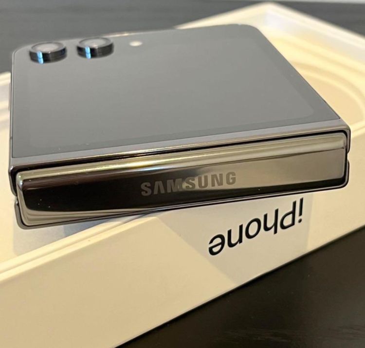 饯Android Galaxy Flip 5256gbSIMե꡼