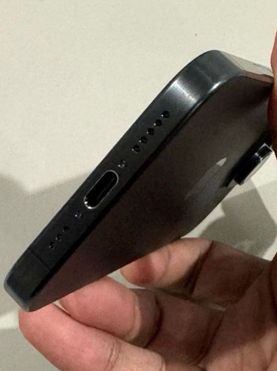 �Хåƥ꡼89% ���ʡ�iPhone 15 Pro��512GB��SIM�ե꡼��