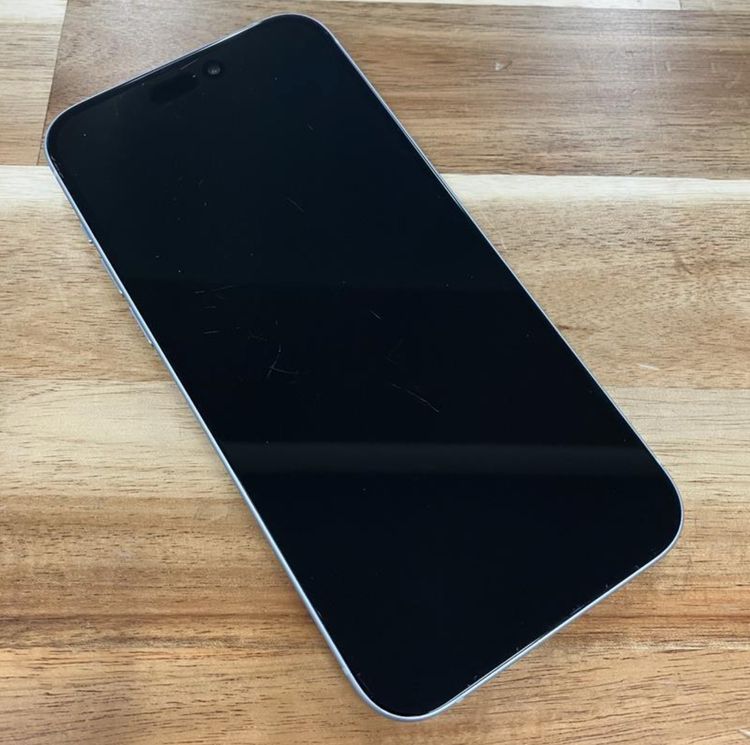 Хåƥ꡼86% SIMե꡼iPhone 15 PLUS 128gb