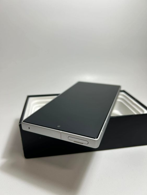 AQUOS R9 | 256GB | A401SH | SIM�ե꡼