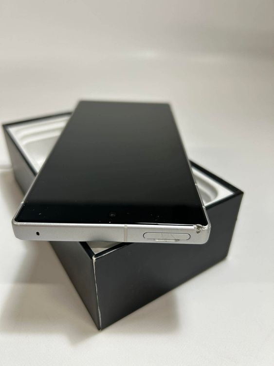 AQUOS R9 | 256GB | A401SH | SIM�ե꡼