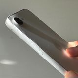 �ڥХåƥ꡼100��ۡ��ɹ���iPhone 16e��128GB��SIM�ե꡼