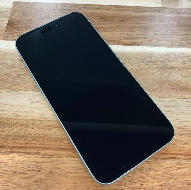 Хåƥ꡼93% SIMե꡼iPhone 15 PLUS 128gb