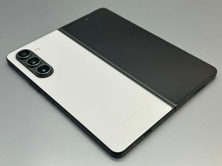 ���������SM-F946Q Galaxy Z Fold5 ���졼 D100990-