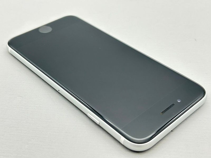 【値下げ・美品・指紋認証・希少価値有り】iPhone SE2 ホワイト 64GB ムスビー|☆超美品☆iPhone SE2(第2世代) 64GB ホワイト 644903