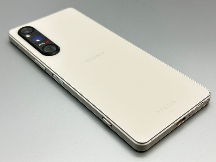 ��Ķ���ʡ�SOG10 Xperia 1 V �ץ���ʥ���С� D553343-