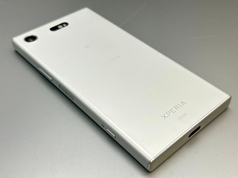 ムスビー｜☆格安☆SO-02K Xperia XZ1 Compact ホワイト シルバー
