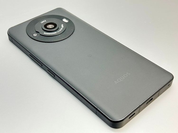 ��Ķ���ʡ�A301SH AQUOS R8 pro �֥�å� 133966A