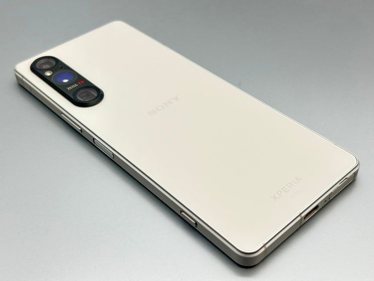 ��Ķ���ʡ�SOG10 Xperia 1 V �ץ���ʥ���С� D518627-