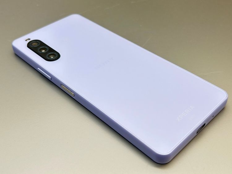 �����ʡ�SOG11 Xperia 10 V ��٥���� D529360-